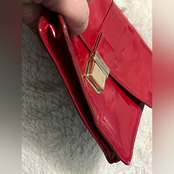 Miu Miu Glossy Red Clutch with Gold Clasp - Picture 4 of 10